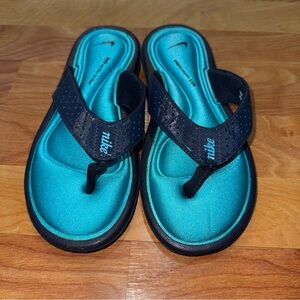 Nike Womens Comfort Footbed 354925-444 Black Blue Flip Flop Sandals Size 5 Rare